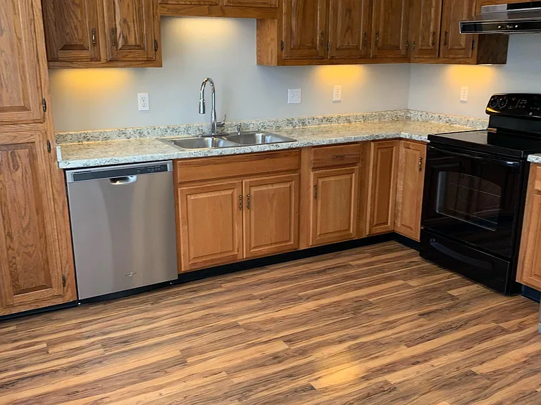 830 Brentwood Point — Photo 10