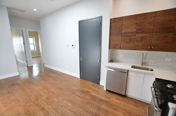 Rented by Miron Realty Group | media 54