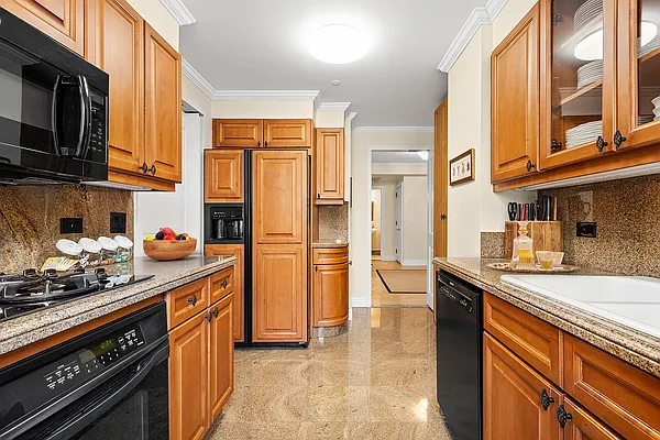 Sold by Corcoran | media 6