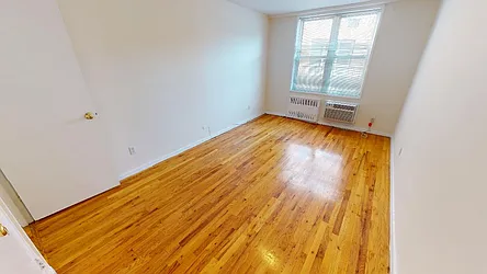 Rented by Metro Garden Realty NYC