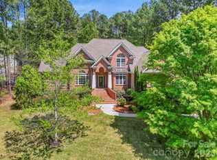 137 Northington Woods Dr, Mooresville, NC 28117