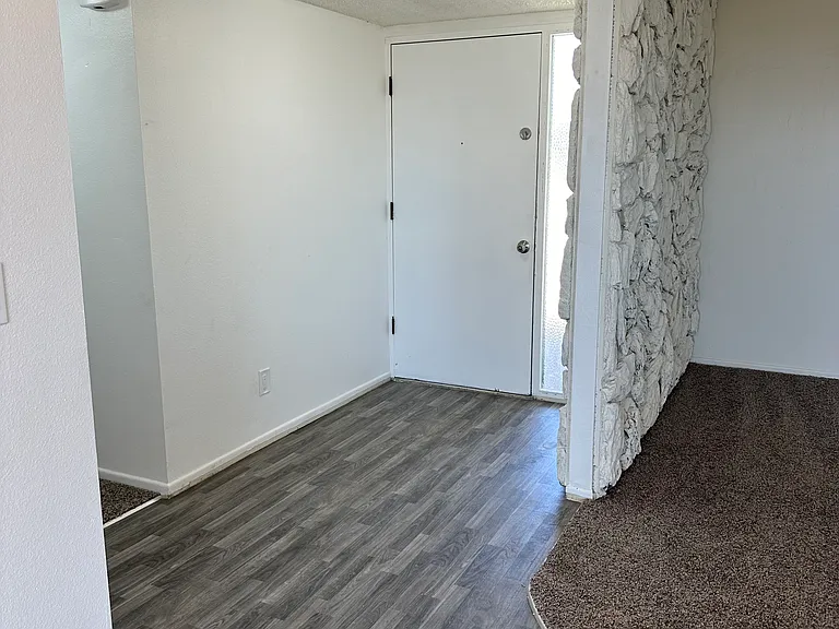 16138 Kamana Rd #5 — Photo 11