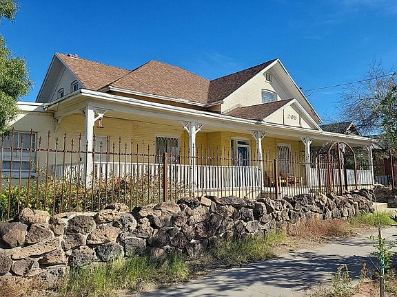 3rd image of 205 E University Blvd