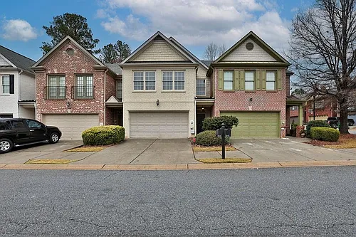 1651 Oakbrook Lake Dr Photo 1