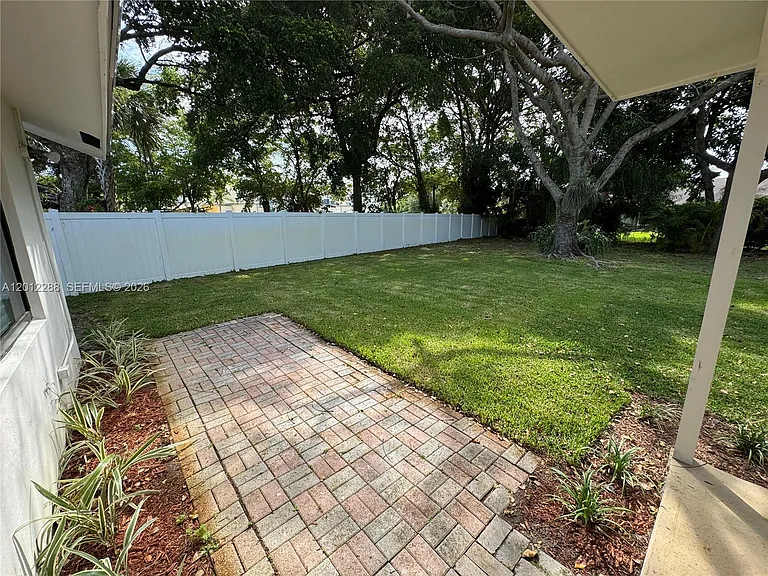 9234 Southampton Pl — Photo 21