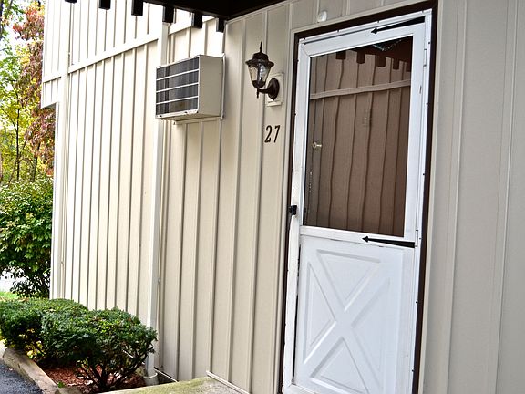2nd image of 27 Patterson Village Ct #27C