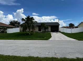 18947 Ayrshire Cir, Pt Charlotte, FL 33948