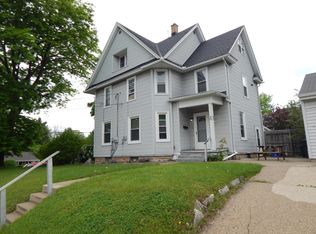 W164N8996 Water St, Menomonee Falls, WI 53051