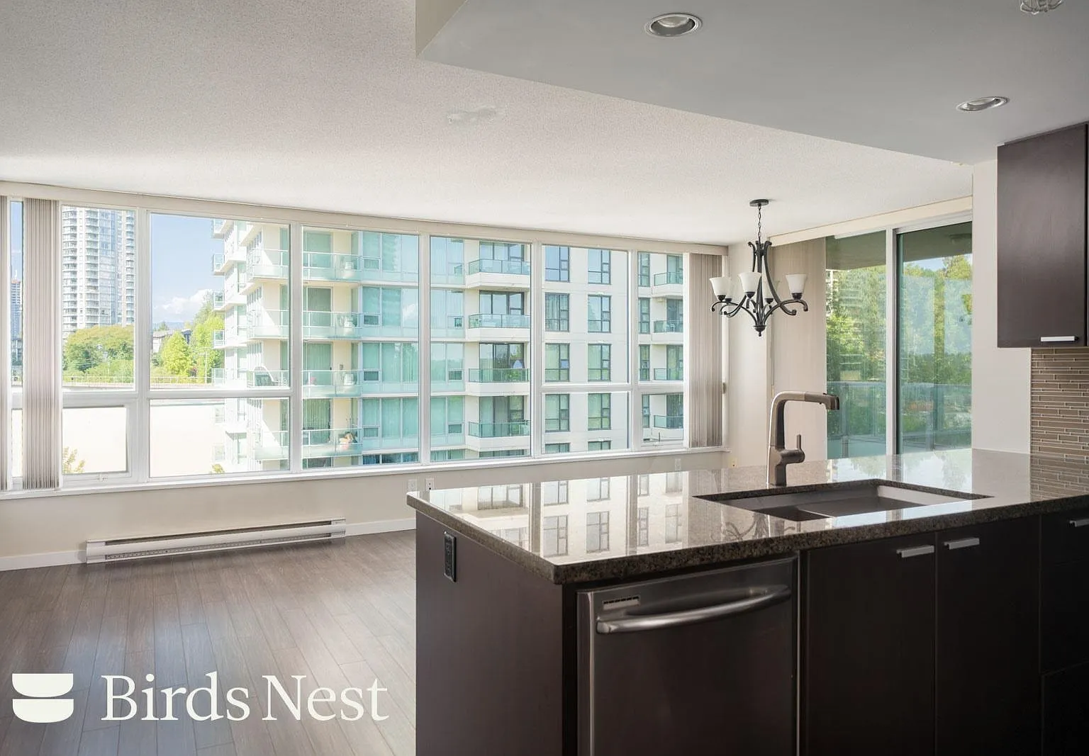 2 bed, 904 sqft, $2,800 — Photo 1