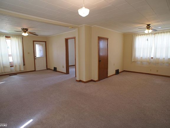 4th image of 100 Cecilia St