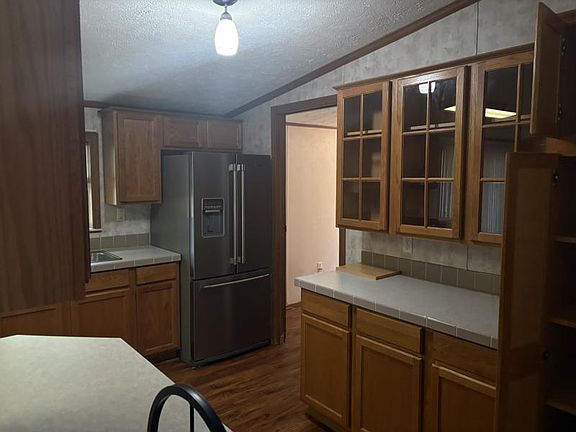 4th image of 122 Crockett Rd