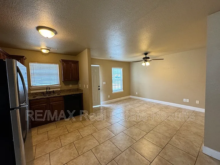 1523 N Dawn Dr — Photo 12