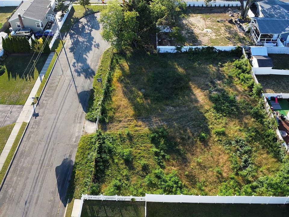 2nd image of 485 LOT B 42nd Street