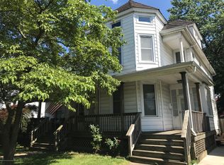 37 Oakland St, Red Bank, NJ 07701