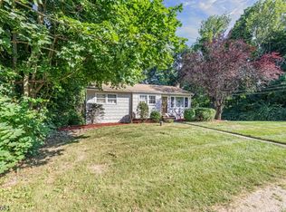 37 Butternut Rd, Vernon, NJ 07462