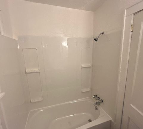 2nd image of 488 Ella St