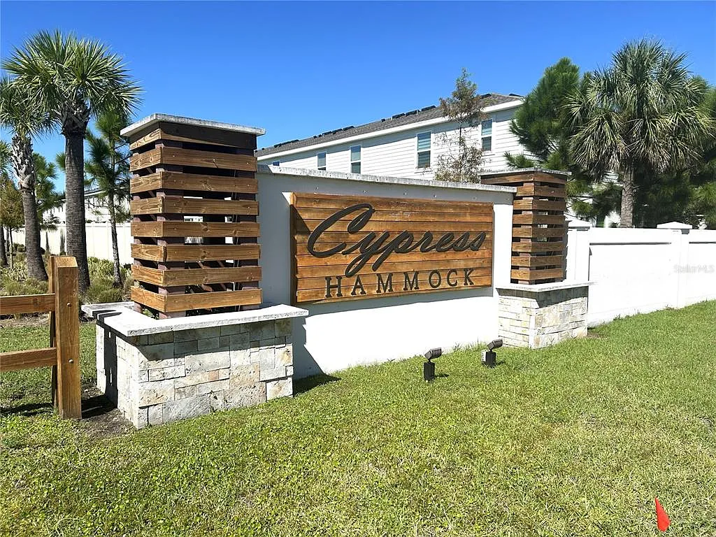 4 bed, 2.5 bath, 2060 sqft, $2,675 — Photo 3