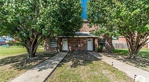 2708 Clemson Cir #B — Photo 2