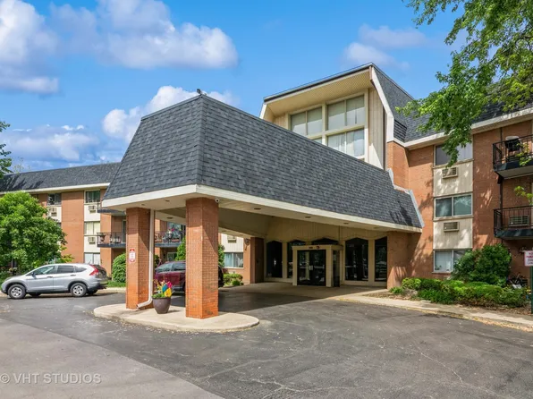 1188 Royal Glen Dr APT 102W, Glen Ellyn, IL 60137