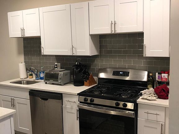 3rd image of 1257 W Henderson St #97hw5m46z