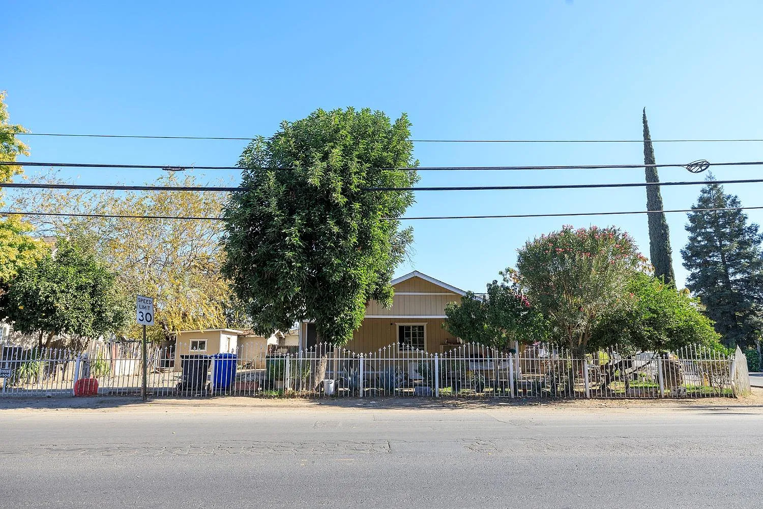 1421 Pelton Ave photo 1