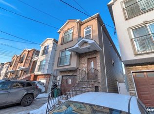 327 S Park St, Elizabeth, NJ 07206