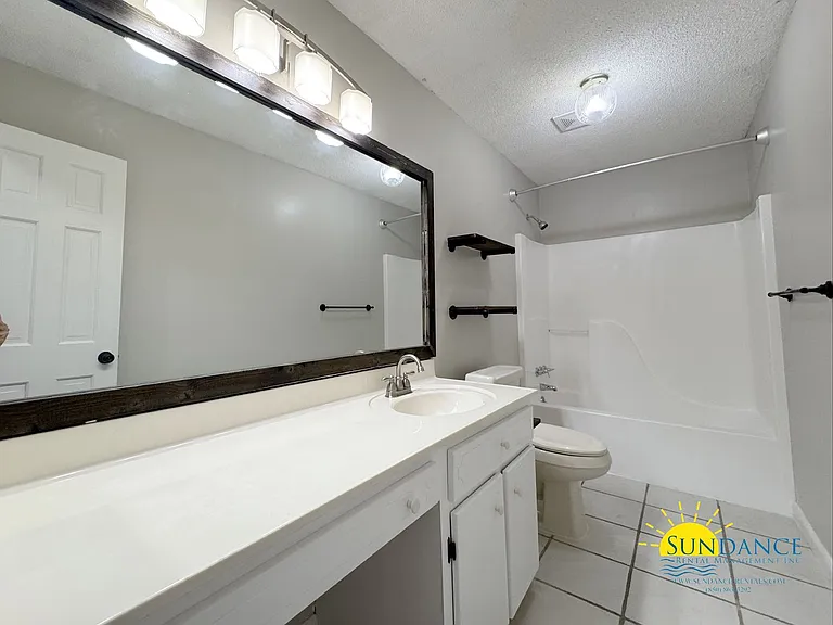 1501 Royal Palm Dr — Photo 20