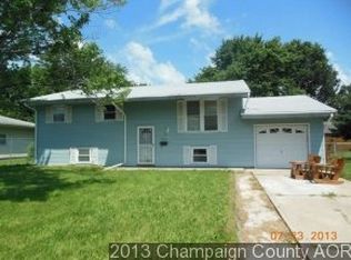 1353 Harmon Dr, Rantoul, IL 61866