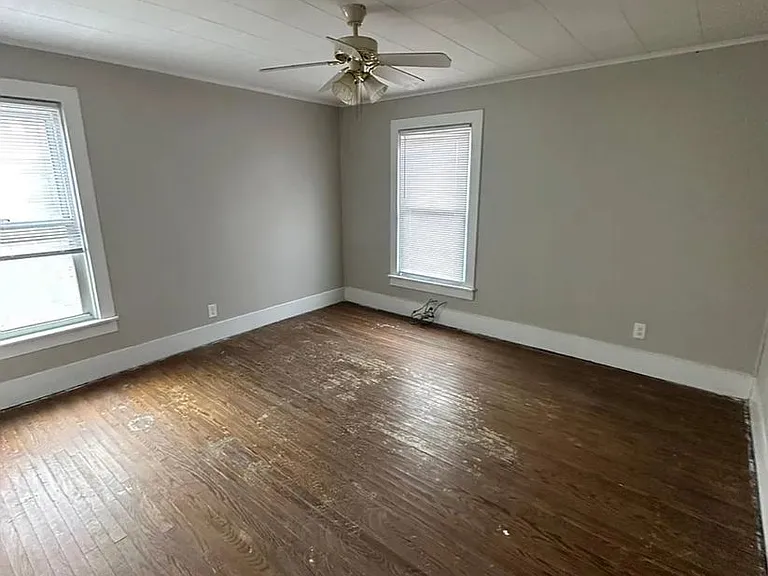 605 N Detroit St — Photo 8