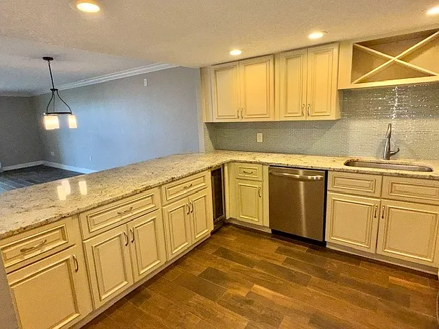 545 Garfield Ave #1 — Photo 6