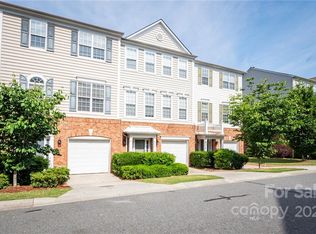 5426 Dockery Dr, Charlotte, NC 28209