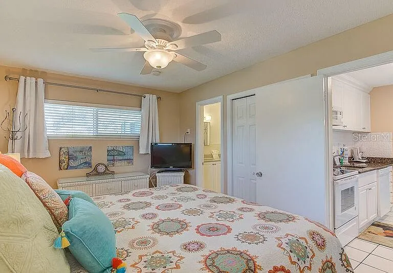6020 Midnight Pass Rd #1 — Photo 16