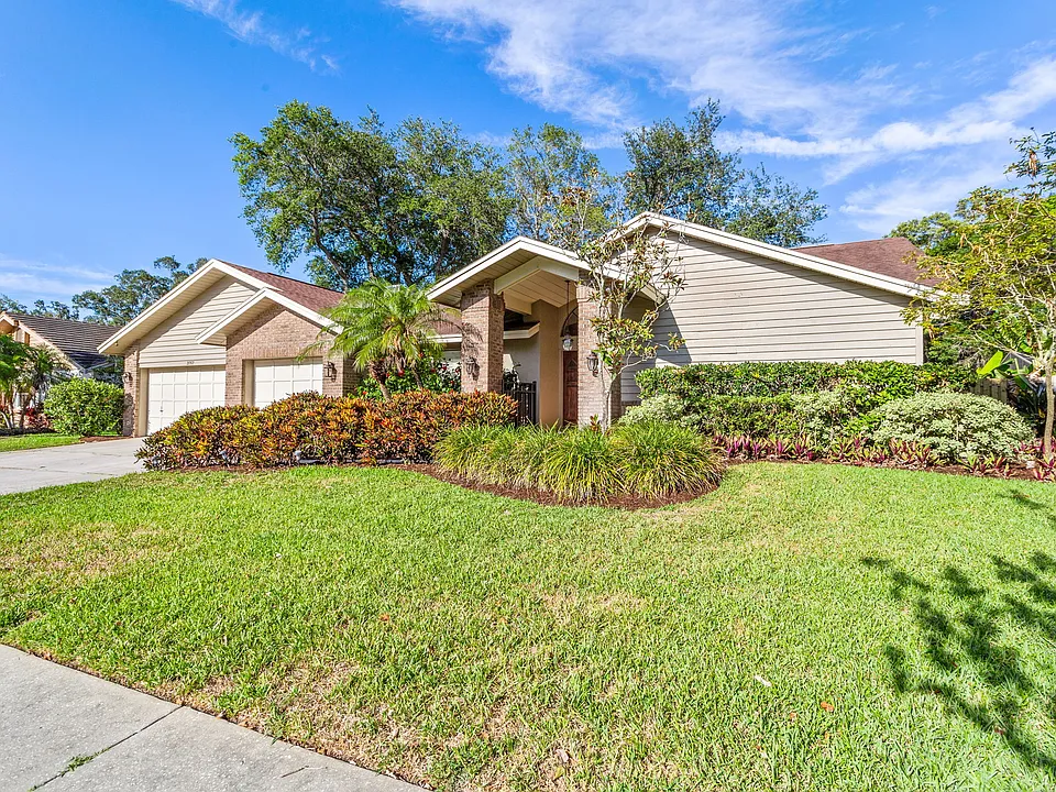2757 Country Woods Ln