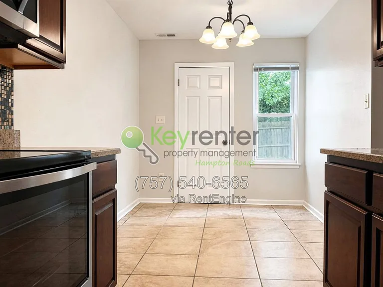 153 S Comanche Cluster — Photo 19
