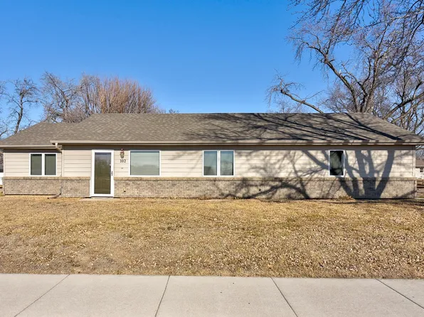 102 W Meigs St, Valley, NE 68064