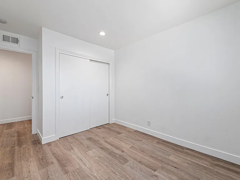 2466 Golzio Ct #4 — Photo 9