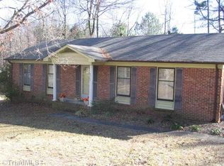 2701 Azalea Dr, Greensboro, NC 27407