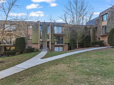 1132 Forest Green Dr, Coraopolis, PA, 15108