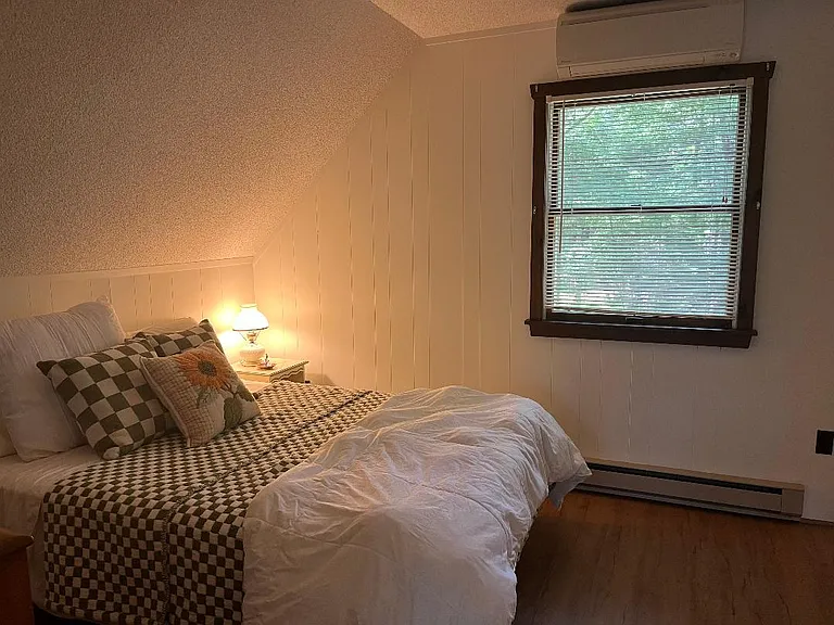 129 Hemlock Point Ct — Photo 14
