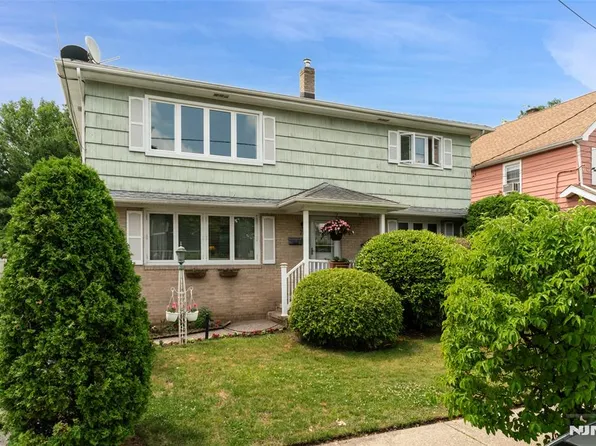 78 E Almira St, Bloomfield, NJ 07003