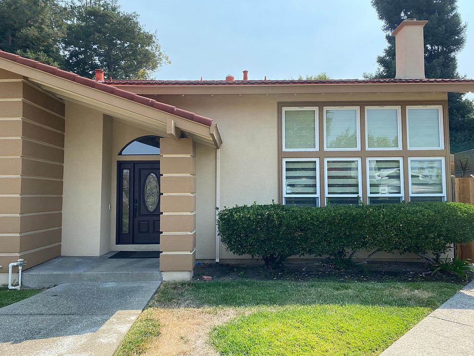 Beautiful home with stucco exterior