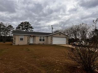 19 Susan Ln, Hazlehurst, GA 31539