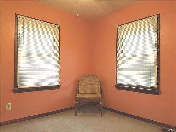 3rd image of 109 Betty Jean Ln