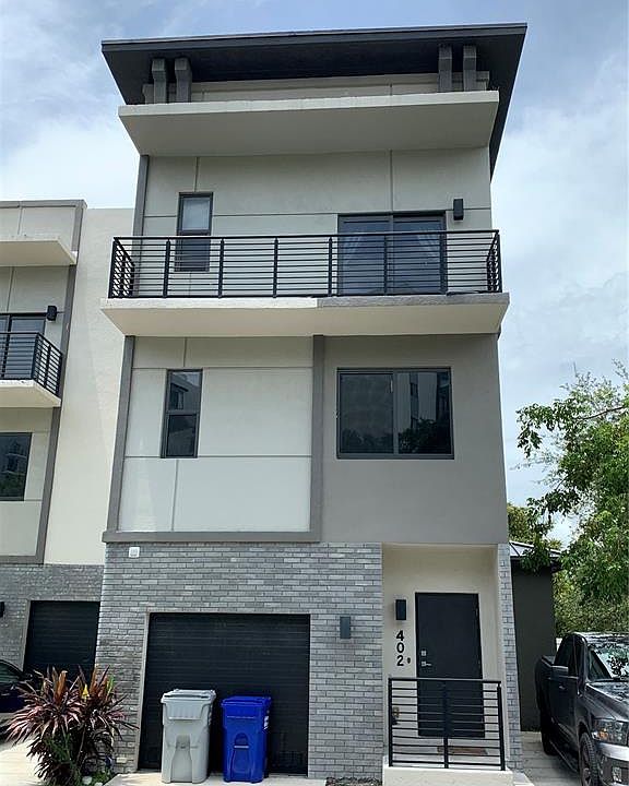 1st image of 402 SE 1st Ct #1