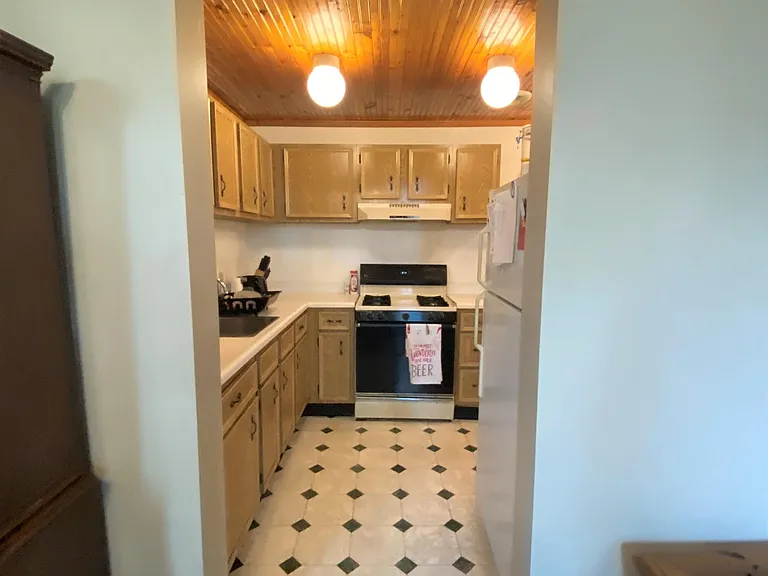 841 N Lincoln Ave #7 — Photo 5