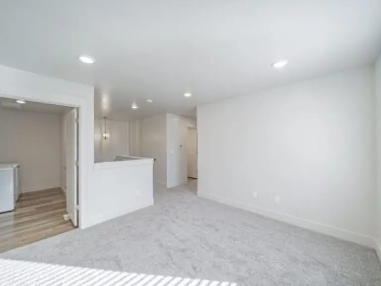 Southbridge Townhomes — Photo 31
