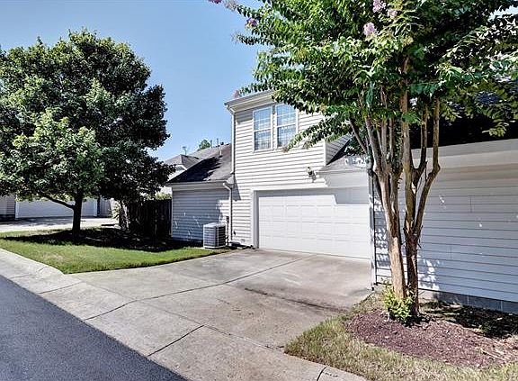 3rd image of 211 Crystal Ln