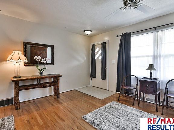 2nd image of 1007 Durand Dr