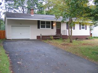 20 Orenda Spring Dr, Saratoga Springs, NY 12866