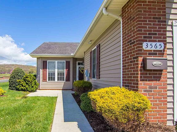 2nd image of 3565 Forest Oaks Ln